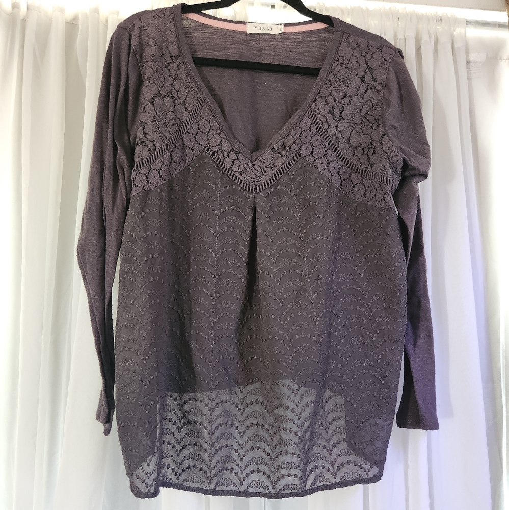 Taylor and Sage xxl lace top